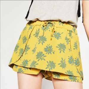 Zara Trafaluc Collection Yellow and Blue Skort
